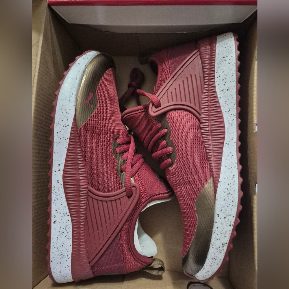 Puma Kids Sneakers in Red and Gold